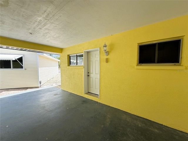 500 140TH AVENUE E, Madeira Beach, FL 33708