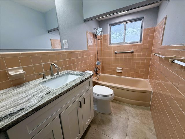 500 140TH AVENUE E, Madeira Beach, FL 33708