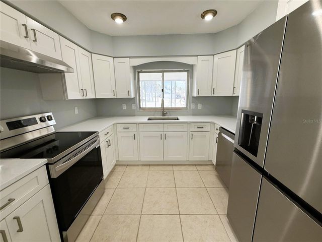 500 140TH AVENUE E, Madeira Beach, FL 33708