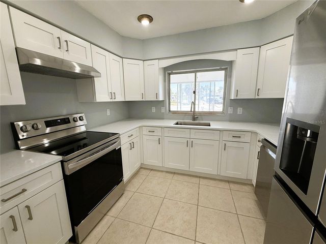 500 140TH AVENUE E, Madeira Beach, FL 33708