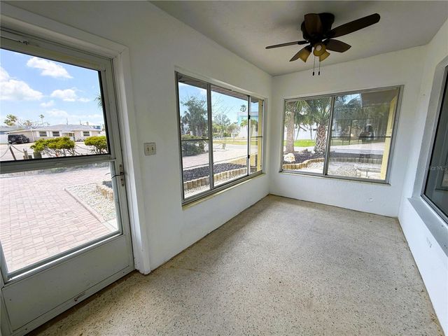 500 140TH AVENUE E, Madeira Beach, FL 33708