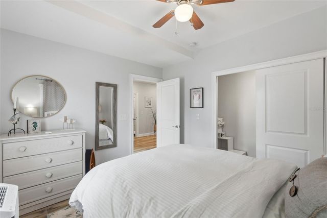 855 28TH AVENUE N, St Petersburg, FL 33704