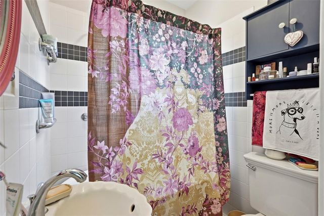 855 28TH AVENUE N, St Petersburg, FL 33704