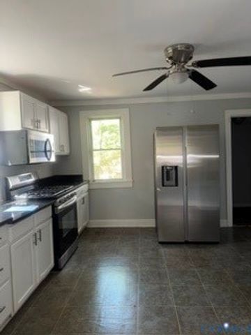 662 Wise Ave, Petersburg, VA 23803