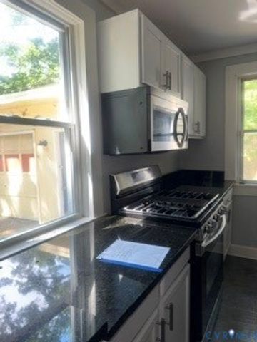662 Wise Ave, Petersburg, VA 23803