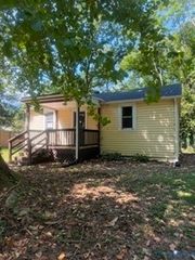 662 Wise Ave, Petersburg, VA 23803