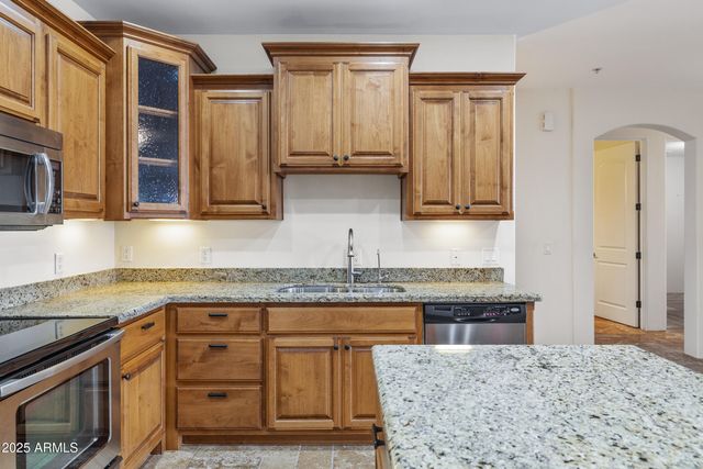 12040 N SAGUARO Boulevard 104, Fountain Hills, AZ 85268