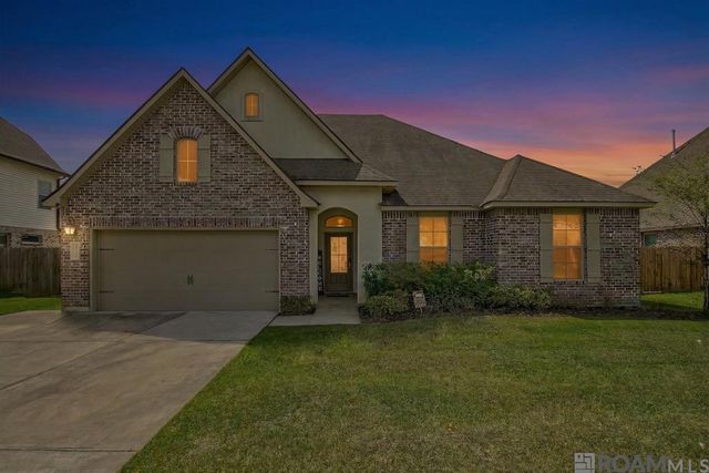 8772 Tatler St, Denham Springs, LA 70706