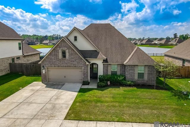 8772 Tatler St, Denham Springs, LA 70706