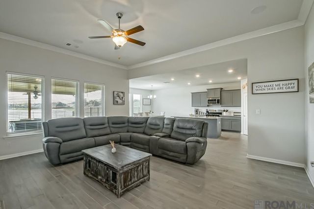 8772 Tatler St, Denham Springs, LA 70706