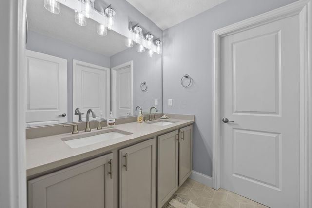 5232 Estuary Lane, 13A, Dublin, OH 43016