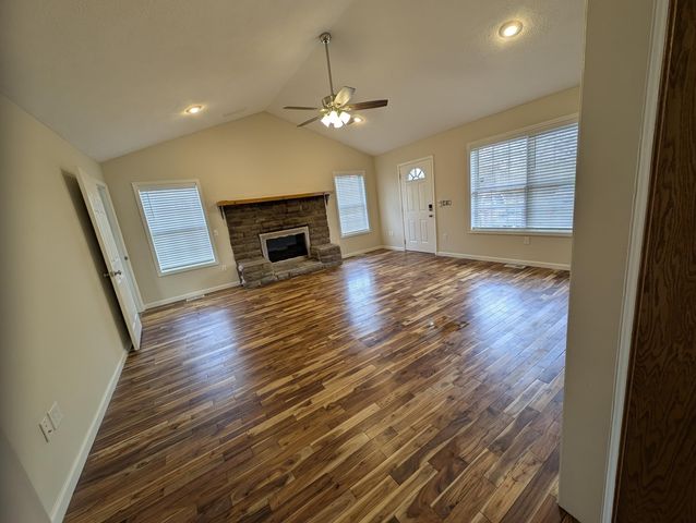 100 Henry Drive, Berea, KY 40403