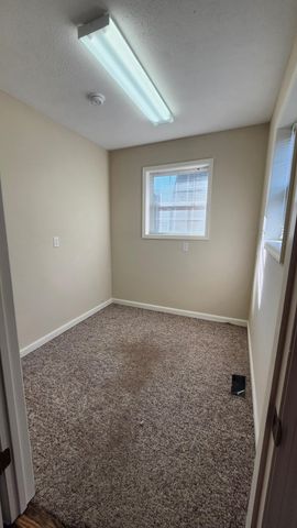 100 Henry Drive, Berea, KY 40403