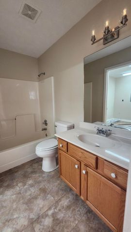 100 Henry Drive, Berea, KY 40403