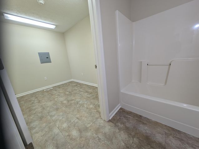 100 Henry Drive, Berea, KY 40403