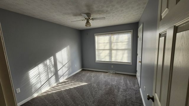 100 Henry Drive, Berea, KY 40403