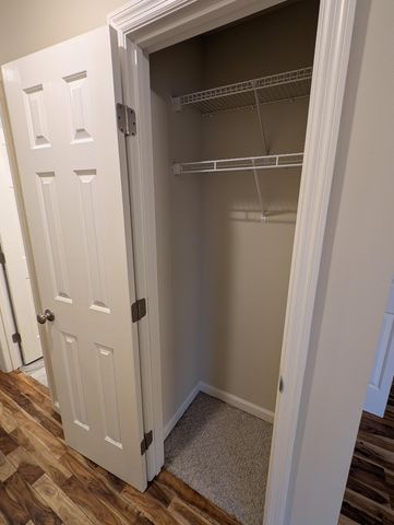 100 Henry Drive, Berea, KY 40403