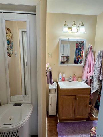1507 Pagel Avenue, Lincoln Park, MI 48146