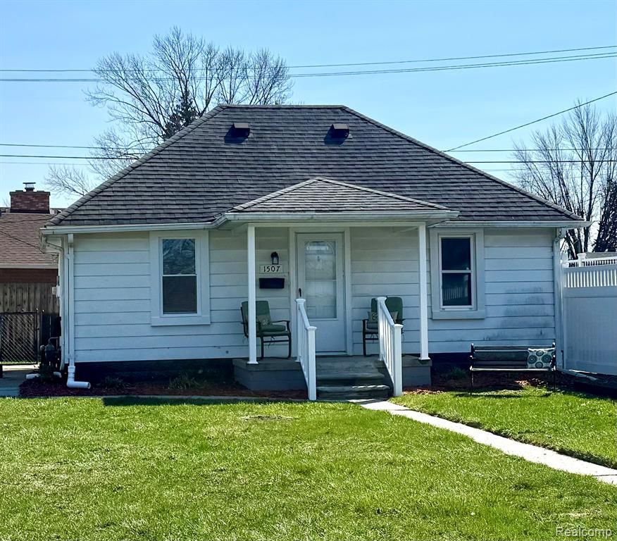 1507 Pagel Avenue, Lincoln Park, MI 48146