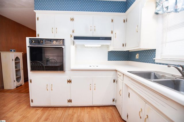 109 Pawnee Drive, Spartanburg, SC 29301