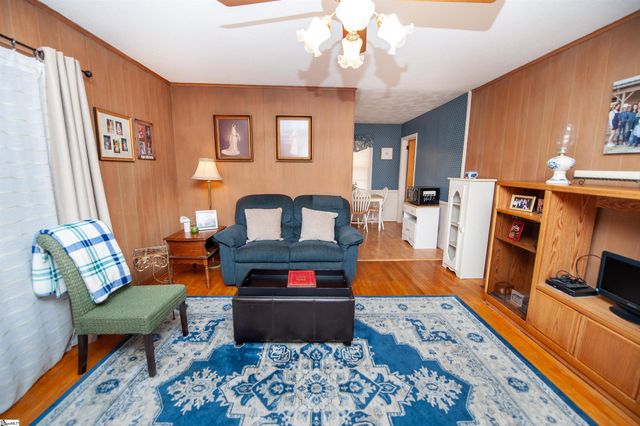 109 Pawnee Drive, Spartanburg, SC 29301