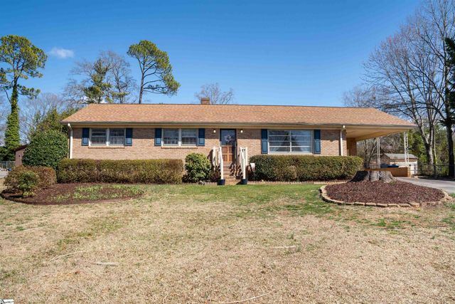 109 Pawnee Drive, Spartanburg, SC 29301