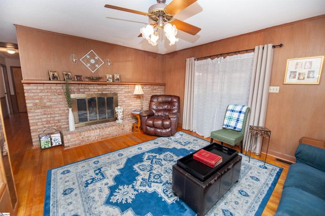 109 Pawnee Drive, Spartanburg, SC 29301