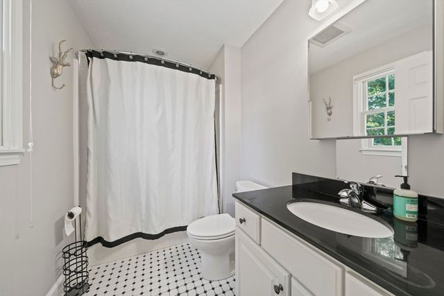 615 Front St, Weymouth, MA 02188