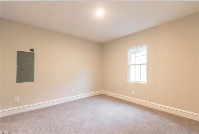 621 Fairland AVE, Hampton, VA 23661