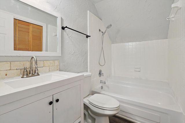 9805 Walnut Street C 206, Dallas, TX 75243