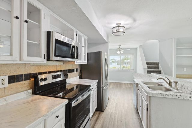 9805 Walnut Street C 206, Dallas, TX 75243