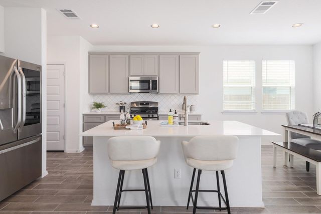 1408 Flint Knapper DR, Georgetown, TX 78626