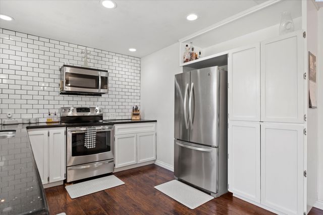 2015 Benson Avenue, Prosser, WA 99350