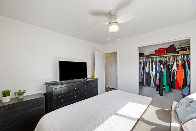 2015 Benson Avenue, Prosser, WA 99350