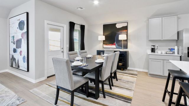 6109 Green Meadows Lane, Oklahoma City, OK 73132