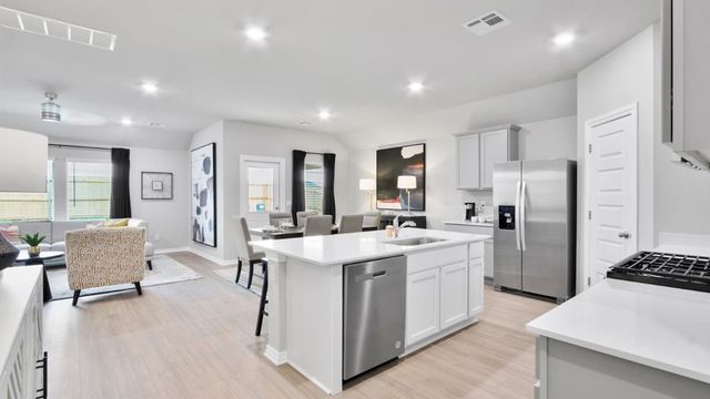 6109 Green Meadows Lane, Oklahoma City, OK 73132