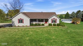 2427 N 42nd Road, Sheridan, IL 60551