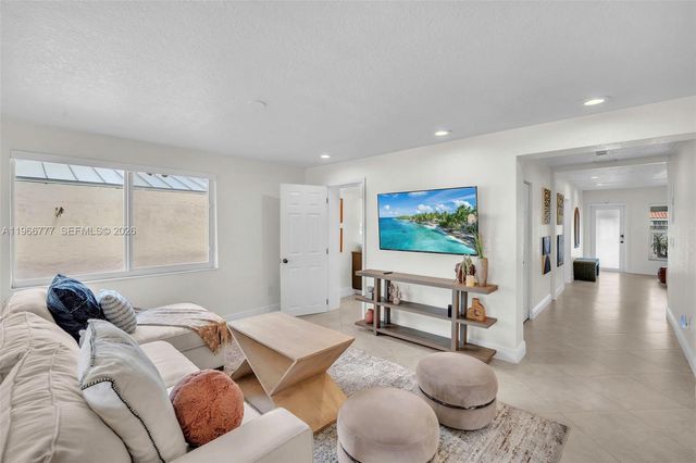 634 SW 63rd Ave, Miami, FL 33144