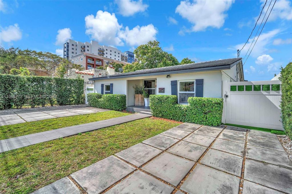 634 SW 63rd Ave, Miami, FL 33144