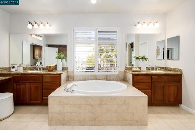 3138 3138 Ashbrook Ln, San Ramon, CA 94582