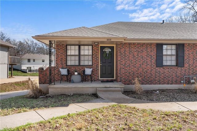 3831 Grant Street, Lee's Summit, MO 64064