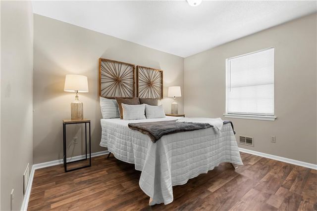 3831 Grant Street, Lee's Summit, MO 64064