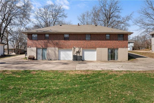 3831 Grant Street, Lee's Summit, MO 64064