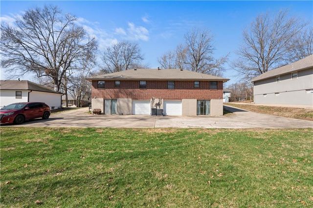 3831 Grant Street, Lee's Summit, MO 64064