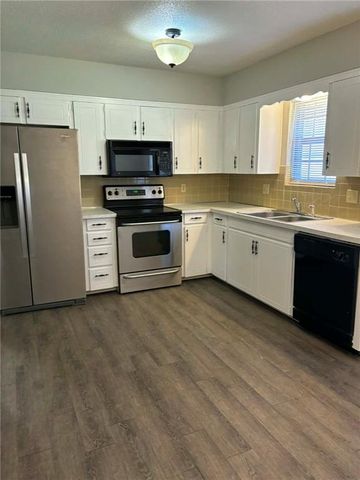 3831 Grant Street, Lee's Summit, MO 64064