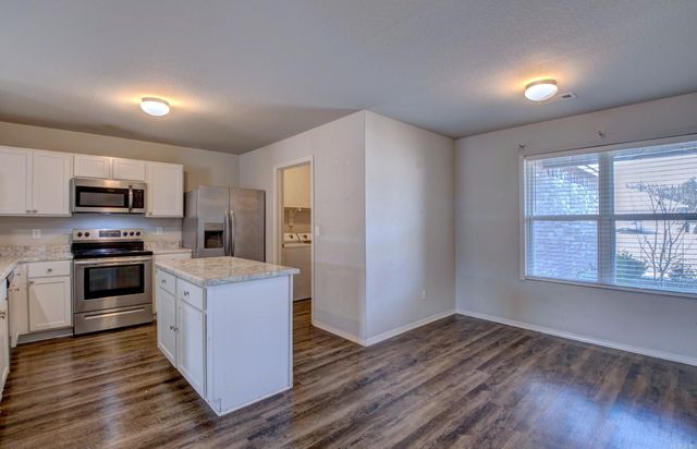 5032 Woodstream Drive, Alexander, AR 72002