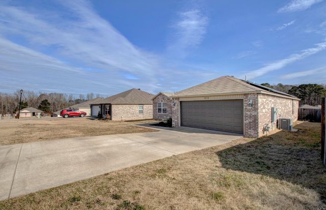 5032 Woodstream Drive, Alexander, AR 72002