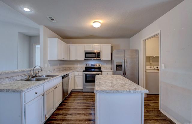 5032 Woodstream Drive, Alexander, AR 72002