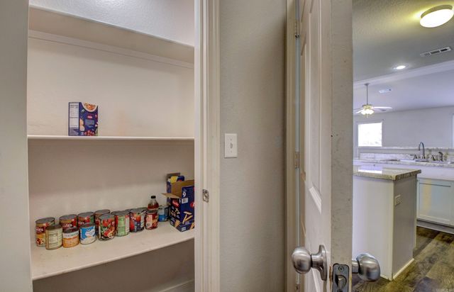 5032 Woodstream Drive, Alexander, AR 72002