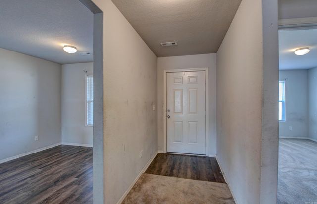 5032 Woodstream Drive, Alexander, AR 72002